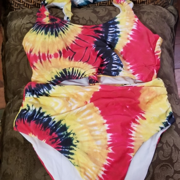 Shein swimsuit dye color - Picture 2 of 8
